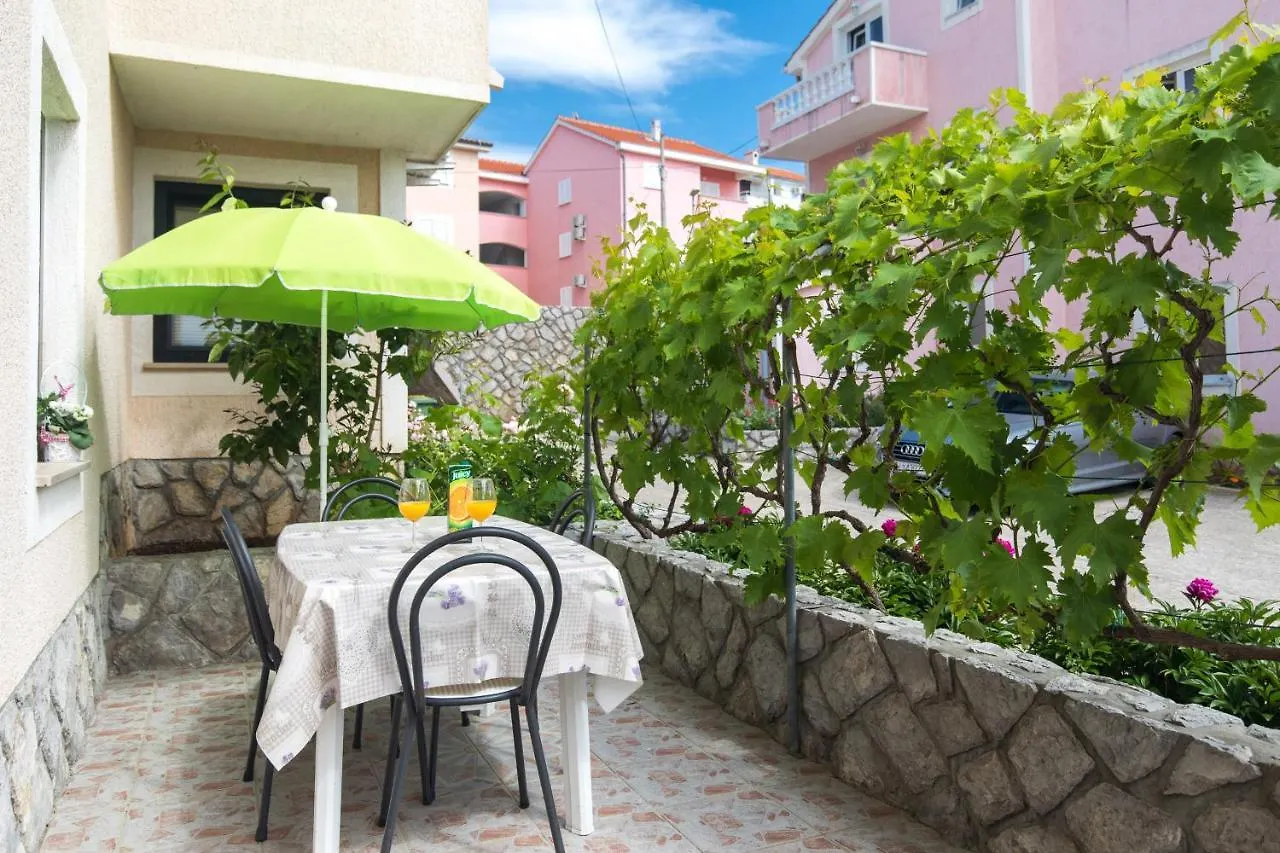 Villa Paradiso Punat Apartment