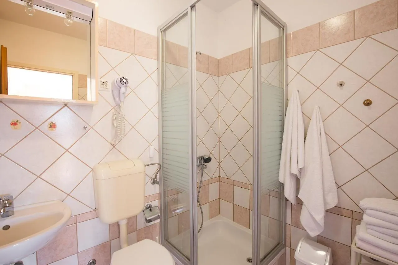 Apartment Villa Paradiso Punat Croatia