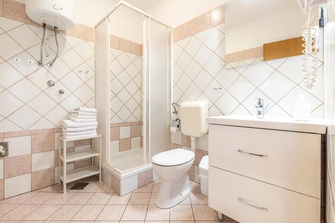 Apartment Villa Paradiso Punat